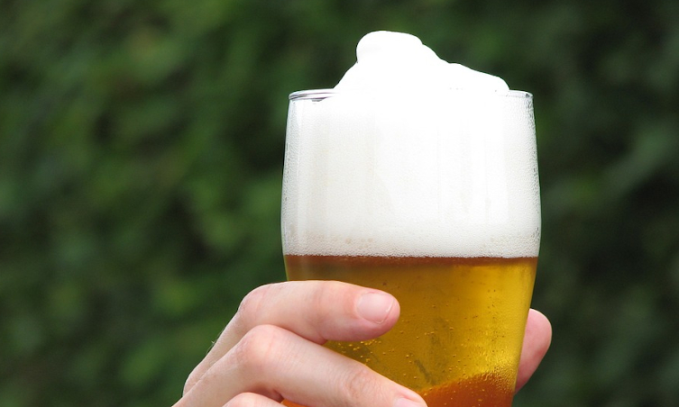 Bier met mooi schuim // pixabay Bier met mooi schuim // pixabay